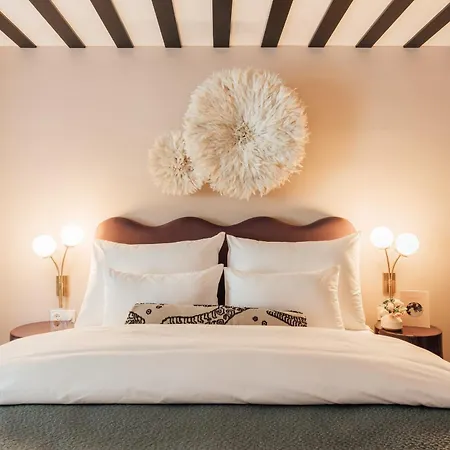 Clemonte - Your Reception-less Boutique Hideaway מלון