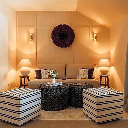 Clemonte - Your Reception-less Boutique Hideaway
